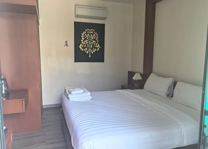 Phuket Meet Holiday Hotel 普吉岛相遇花园度假酒店